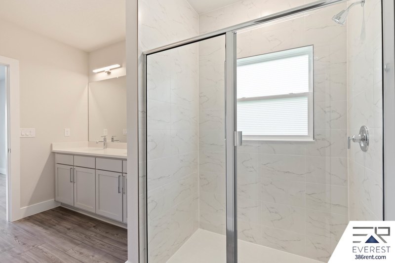LIKE NEW, UPGRADED 3/2/2 IN DESIRABLE INDIAN TRAILS property image