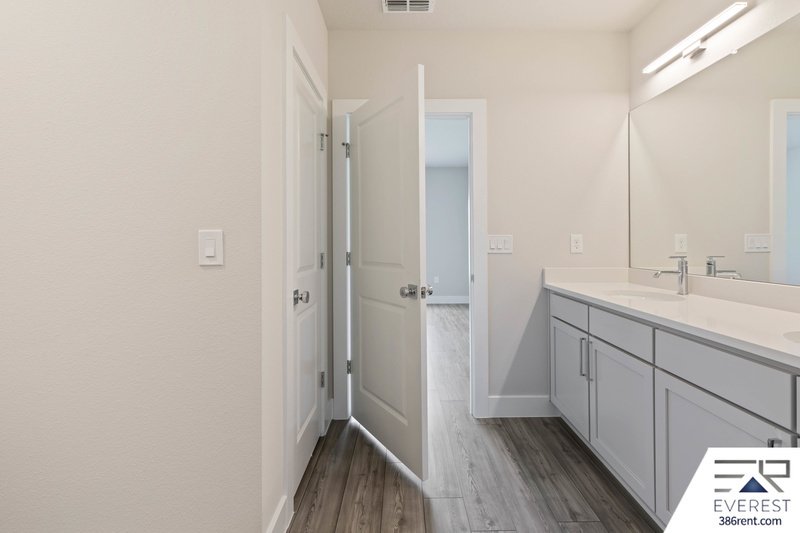 LIKE NEW, UPGRADED 3/2/2 IN DESIRABLE INDIAN TRAILS property image