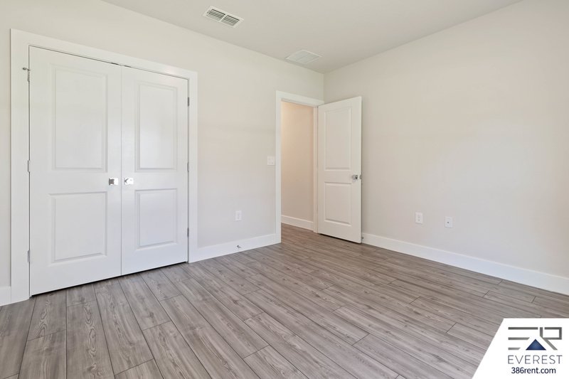 LIKE NEW, UPGRADED 3/2/2 IN DESIRABLE INDIAN TRAILS property image
