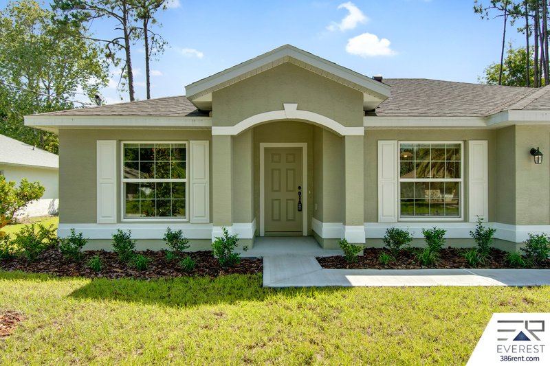 FULLY FENCED, LIKE NEW 4/2/2 IN DESIRABLE INDIAN TRAILS property image
