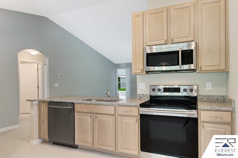 FULLY FENCED, LIKE NEW 4/2/2 IN DESIRABLE INDIAN TRAILS property image