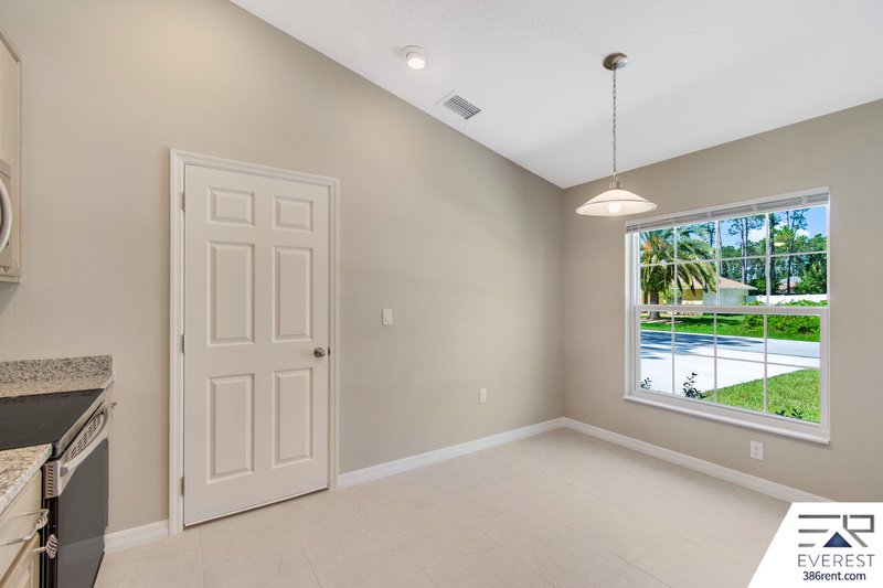 FULLY FENCED, LIKE NEW 4/2/2 IN DESIRABLE INDIAN TRAILS property image