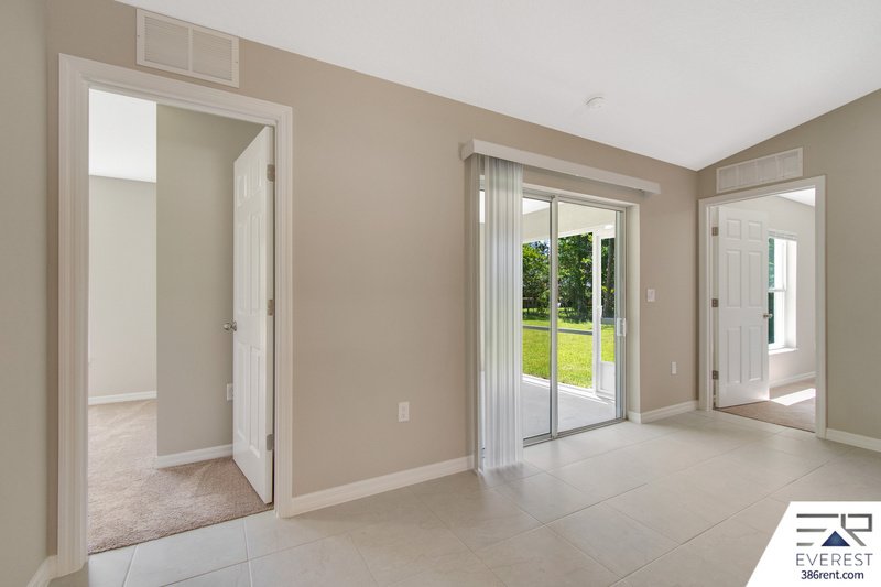 FULLY FENCED, LIKE NEW 4/2/2 IN DESIRABLE INDIAN TRAILS property image