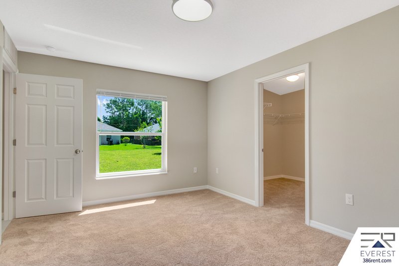 FULLY FENCED, LIKE NEW 4/2/2 IN DESIRABLE INDIAN TRAILS property image