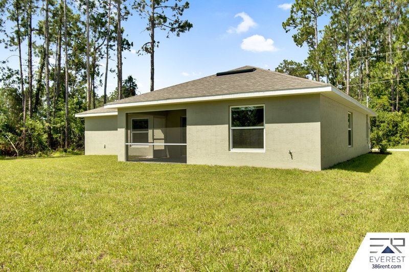 FULLY FENCED, LIKE NEW 4/2/2 IN DESIRABLE INDIAN TRAILS property image