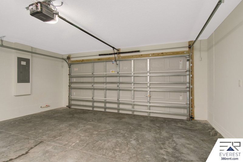 FULLY FENCED, LIKE NEW 4/2/2 IN DESIRABLE INDIAN TRAILS property image