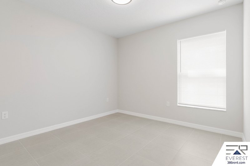 FULLY FENCED, LIKE NEW 3/2/1 TOWNHOUSE ON A CUL DE SAC IN BEAUTIFUL SEMINOLE WOODS property image
