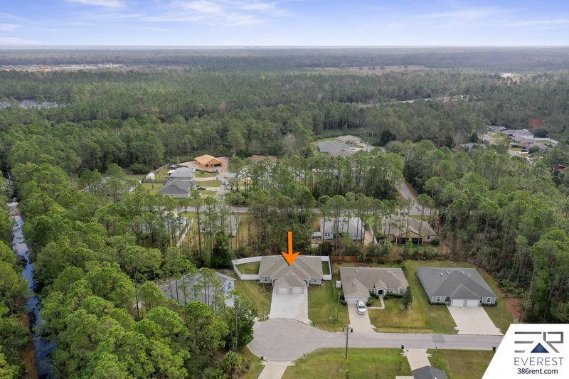 FULLY FENCED, LIKE NEW 3/2/1 TOWNHOUSE ON A CUL DE SAC IN BEAUTIFUL SEMINOLE WOODS property image