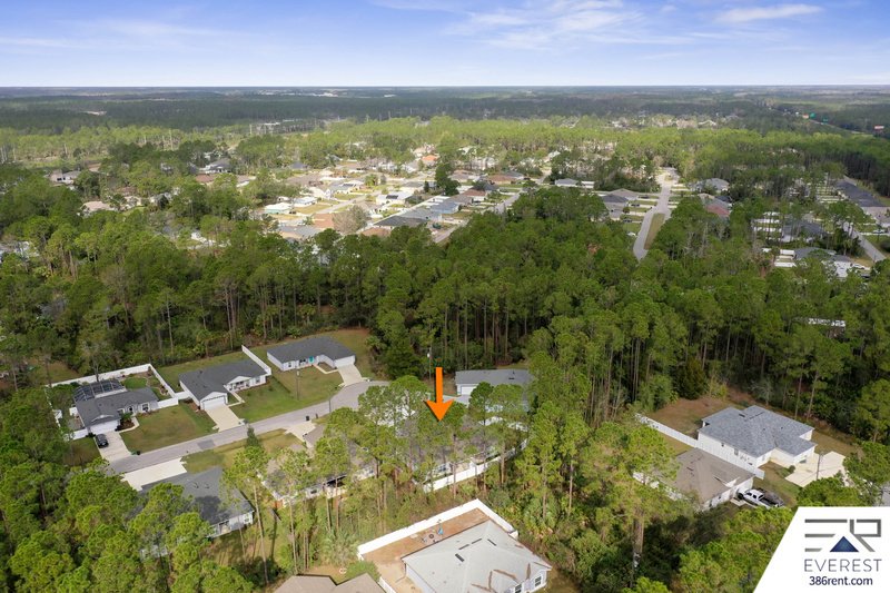 FULLY FENCED, LIKE NEW 3/2/1 TOWNHOUSE ON A CUL DE SAC IN BEAUTIFUL SEMINOLE WOODS property image