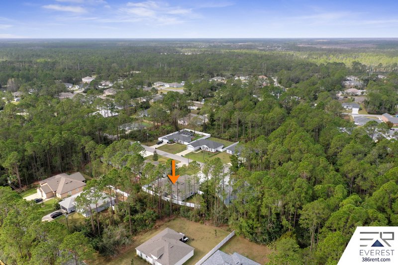 FULLY FENCED, LIKE NEW 3/2/1 TOWNHOUSE ON A CUL DE SAC IN BEAUTIFUL SEMINOLE WOODS property image