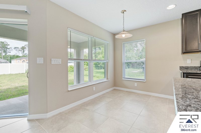 FULLY FENCED 3/2/2 IN DESIRABLE QUAIL HOLLOW property image