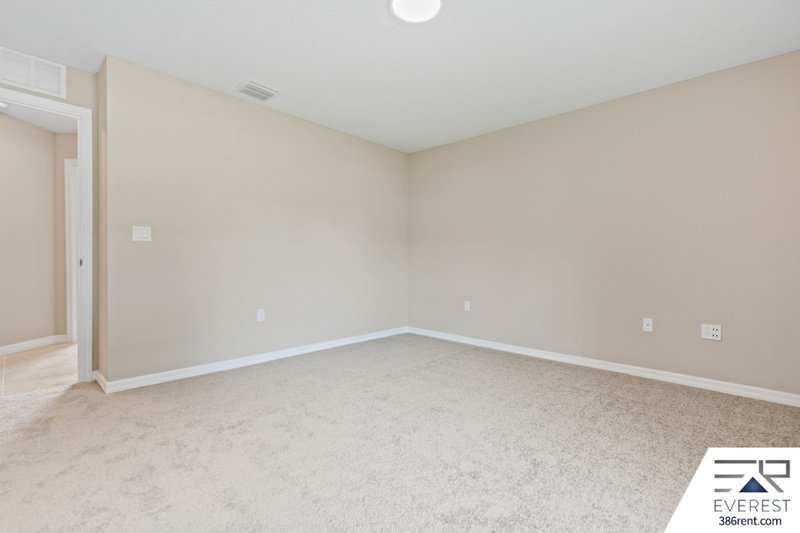 FULLY FENCED 3/2/2 IN DESIRABLE QUAIL HOLLOW property image