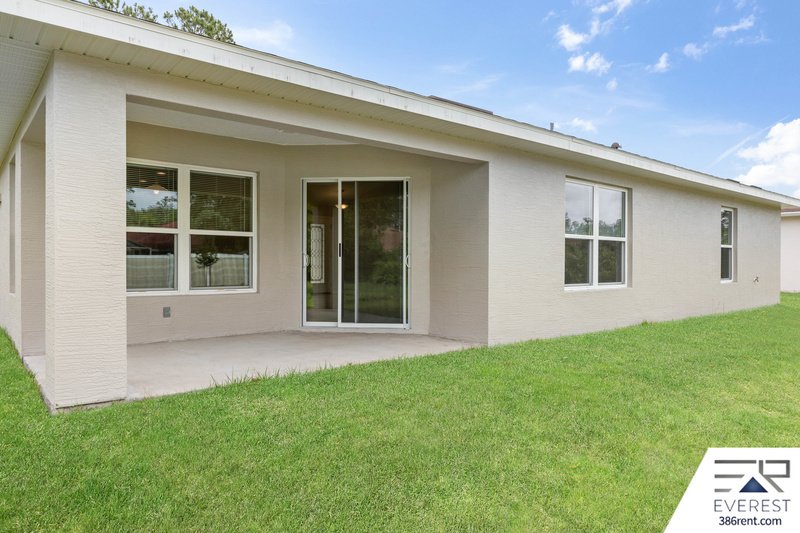 FULLY FENCED 3/2/2 IN DESIRABLE QUAIL HOLLOW property image