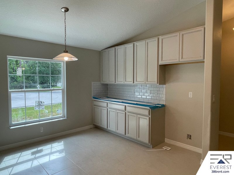 LIKE NEW 4/2/2 ON A CUL DE SAC IN BEAUTIFUL SEMINOLE WOODS property image