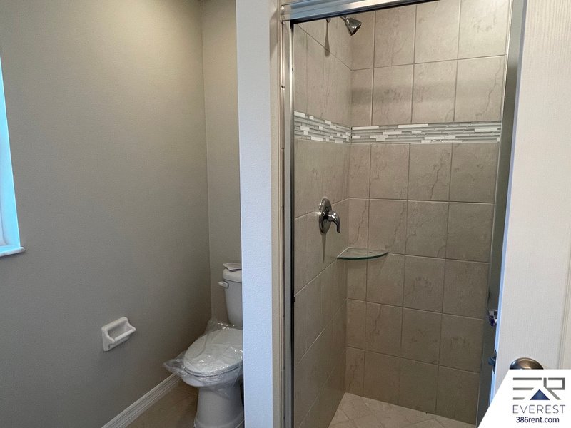 LIKE NEW 4/2/2 ON A CUL DE SAC IN BEAUTIFUL SEMINOLE WOODS property image