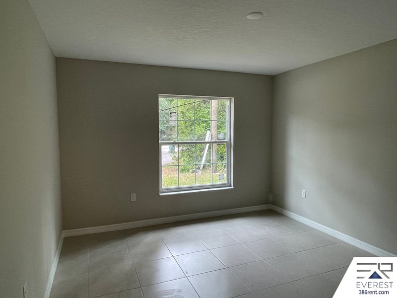 LIKE NEW 4/2/2 ON A CUL DE SAC IN BEAUTIFUL SEMINOLE WOODS property image