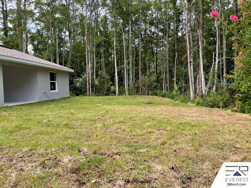 LIKE NEW 4/2/2 ON A CUL DE SAC IN BEAUTIFUL SEMINOLE WOODS property image