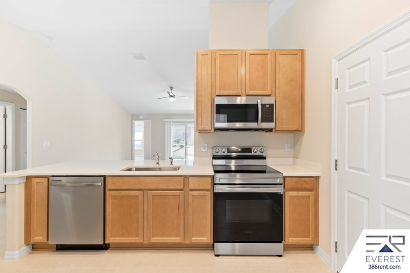 LIKE NEW 4/2/2 ON A CUL DE SAC IN DESIRABLE INDIAN TRAILS property image
