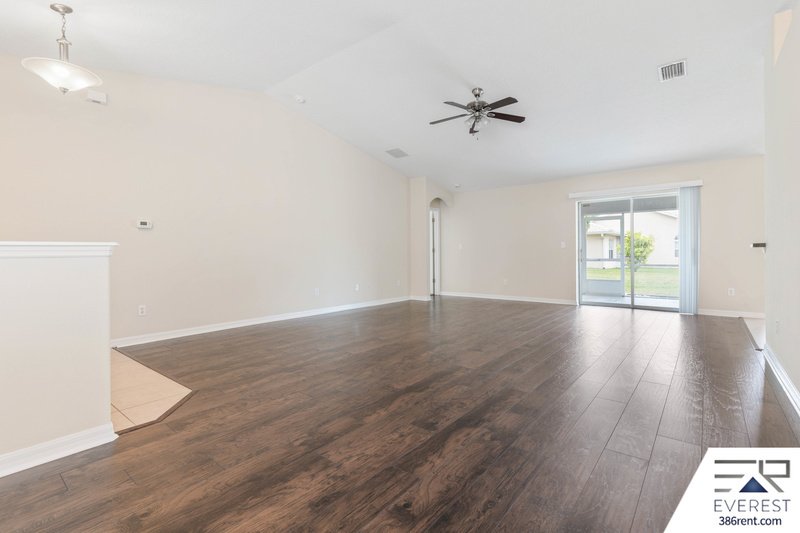 LIKE NEW 4/3/2 IN POPULAR LEHIGH WOODS property image