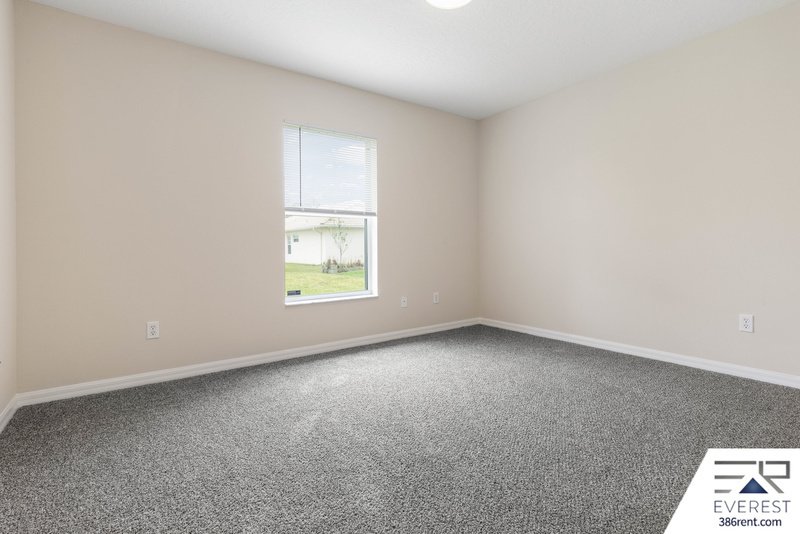 LIKE NEW 4/3/2 IN POPULAR LEHIGH WOODS property image