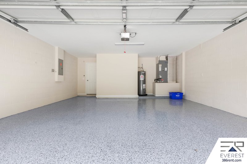 LIKE NEW 4/3/2 IN POPULAR LEHIGH WOODS property image