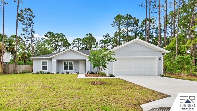 LIKE NEW, UPGRADED 3/2/2 IN POPULAR LEHIGH WOODS property image