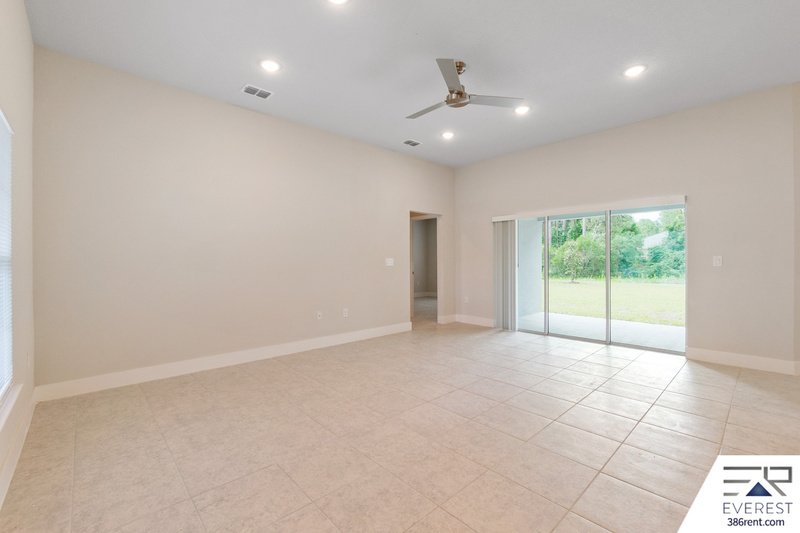 LIKE NEW, UPGRADED 3/2/2 IN POPULAR LEHIGH WOODS property image