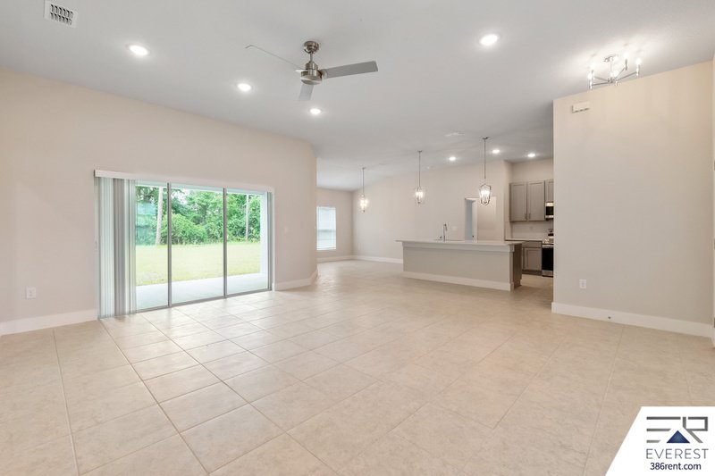 LIKE NEW, UPGRADED 3/2/2 IN POPULAR LEHIGH WOODS property image