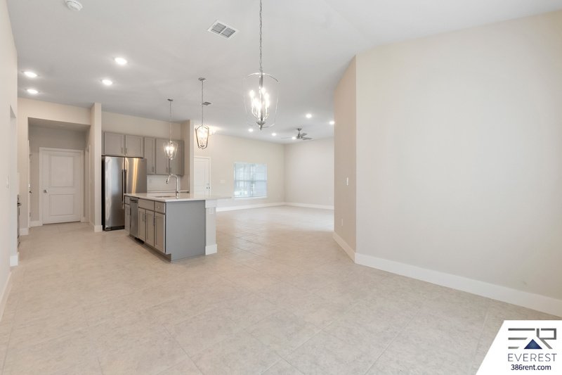 LIKE NEW, UPGRADED 3/2/2 IN POPULAR LEHIGH WOODS property image