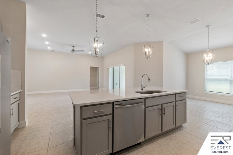 LIKE NEW, UPGRADED 3/2/2 IN POPULAR LEHIGH WOODS property image