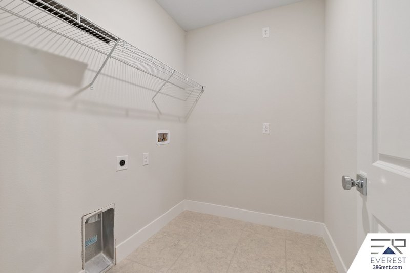 LIKE NEW, UPGRADED 3/2/2 IN POPULAR LEHIGH WOODS property image