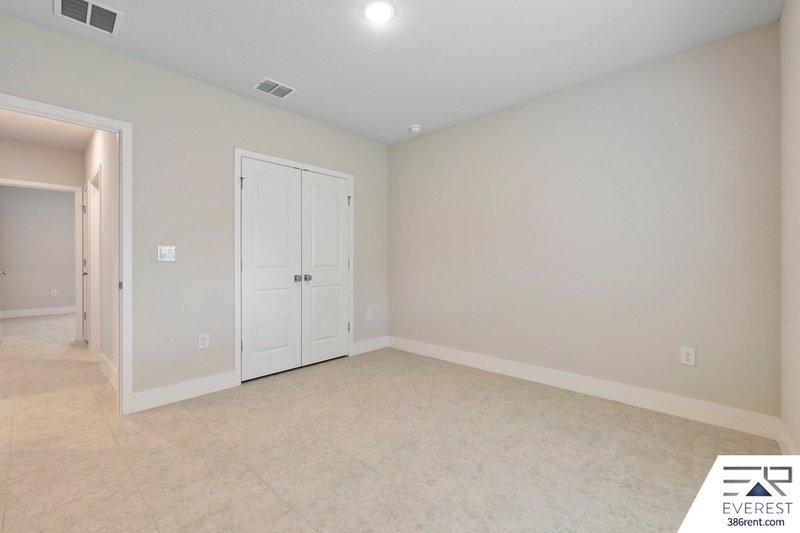 LIKE NEW, UPGRADED 3/2/2 IN POPULAR LEHIGH WOODS property image