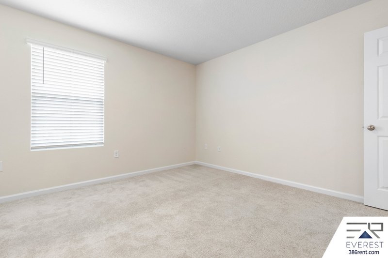 LIKE NEW 2/2.5/1 TOWNHOUSE IN BEAUTIFUL SILVERLEAF OF ST AUGUSTINE property image