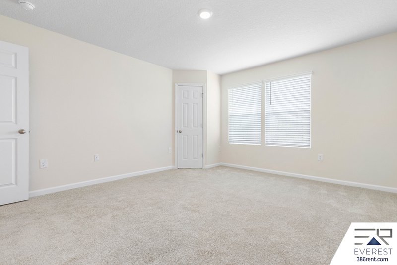 LIKE NEW 2/2.5/1 TOWNHOUSE IN BEAUTIFUL SILVERLEAF OF ST AUGUSTINE property image