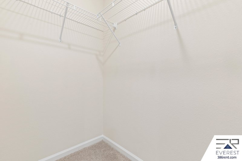 LIKE NEW 2/2.5/1 TOWNHOUSE IN BEAUTIFUL SILVERLEAF OF ST AUGUSTINE property image