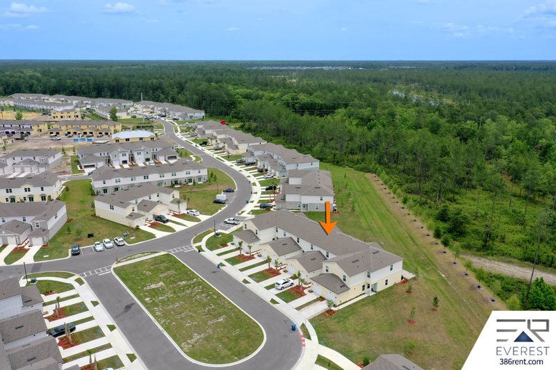 LIKE NEW 2/2.5/1 TOWNHOUSE IN BEAUTIFUL SILVERLEAF OF ST AUGUSTINE property image