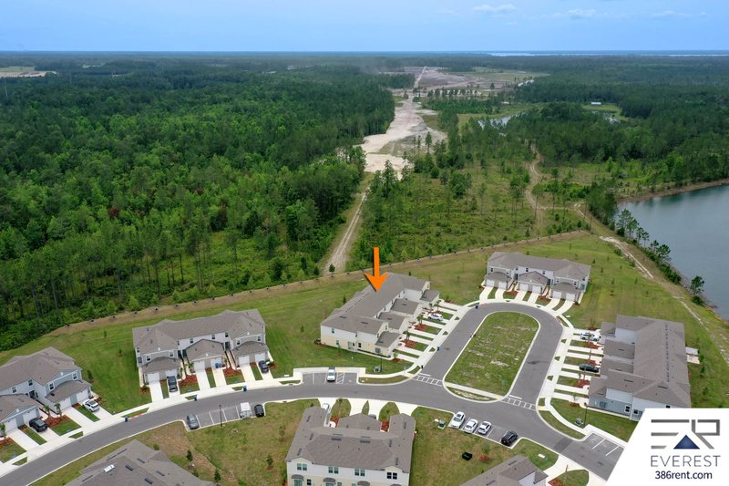 LIKE NEW 2/2.5/1 TOWNHOUSE IN BEAUTIFUL SILVERLEAF OF ST AUGUSTINE property image