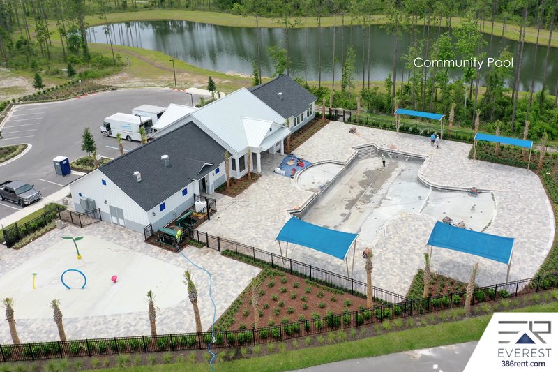 LIKE NEW 2/2.5/1 TOWNHOUSE IN BEAUTIFUL SILVERLEAF OF ST AUGUSTINE property image
