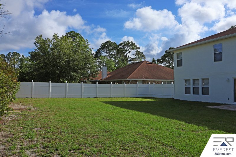 FULLY FENCED, 2 STORY 4/2.5/2 IN POPULAR LEHIGH WOODS property image