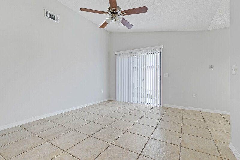 LIKE NEW 3/2/2 IN DESIRABLE PINE LAKES property image