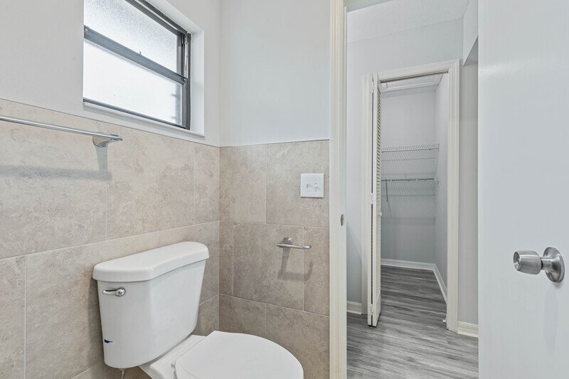 LIKE NEW 3/2/2 IN DESIRABLE PINE LAKES property image