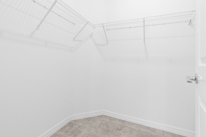 LIKE NEW 3/2/2 TOWNHOME IN POPULAR PINE GROVE property image