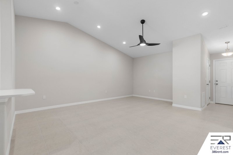 Brand New, fully fenced on a quiet cul-de-sac property image