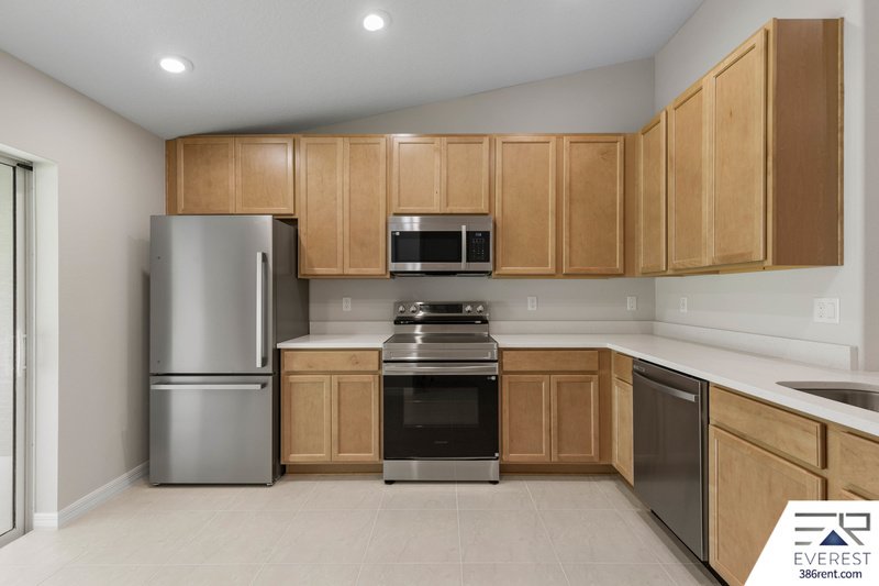 Brand New, fully fenced on a quiet cul-de-sac property image