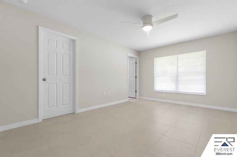 Brand New, fully fenced on a quiet cul-de-sac property image