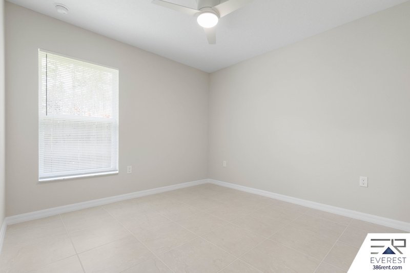 Brand New, fully fenced on a quiet cul-de-sac property image