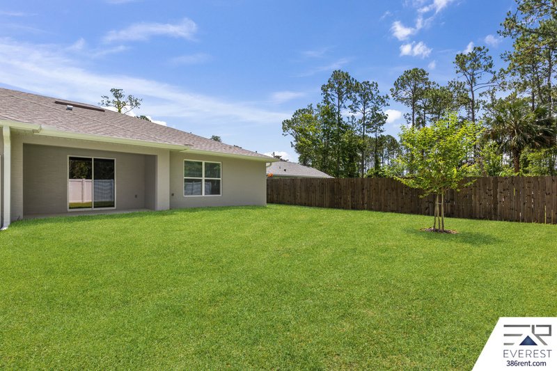 Brand New, fully fenced on a quiet cul-de-sac property image