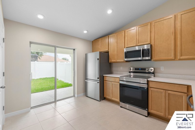 Brand New, fully fenced on a quiet cul-de-sac property image