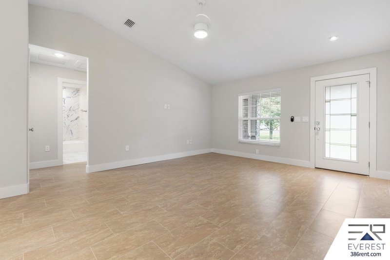FULLY FENCED, COMPLETELY RENOVATED 3/2/2 ON A CUL-DE-SAC IN THE HEART OF PALM COAST property image