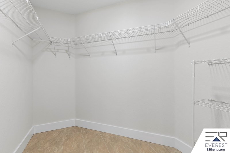 FULLY FENCED, COMPLETELY RENOVATED 3/2/2 ON A CUL-DE-SAC IN THE HEART OF PALM COAST property image